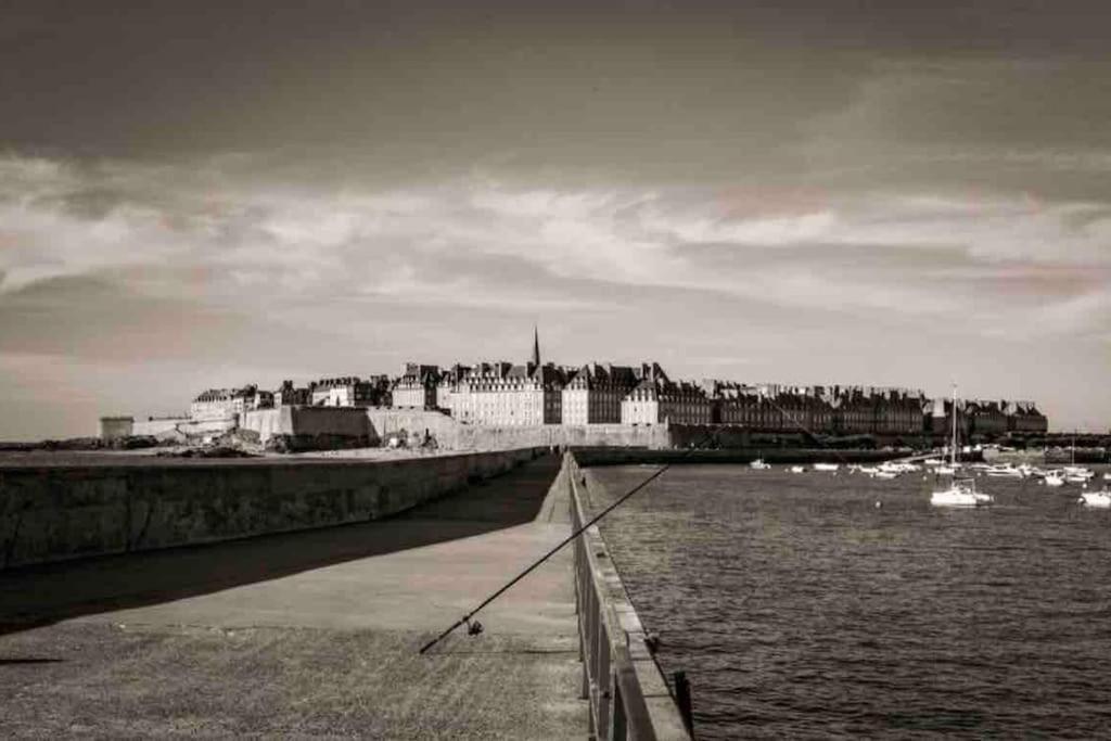 Appartement Vacances En Copropriete Avec Parking Saint-Malo Luaran gambar